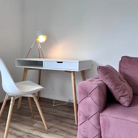 By The Synagogue شقة نوفي ساد